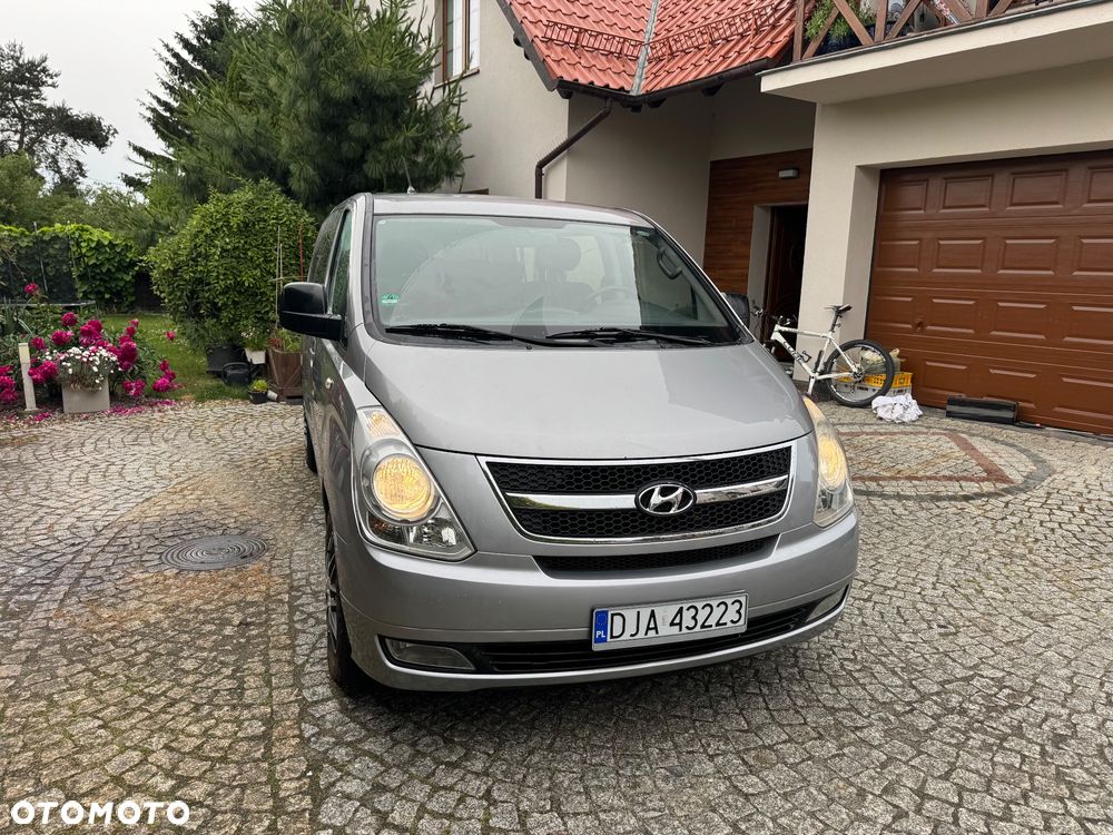 Hyundai H-1 2.5 CRDi Premium - 1