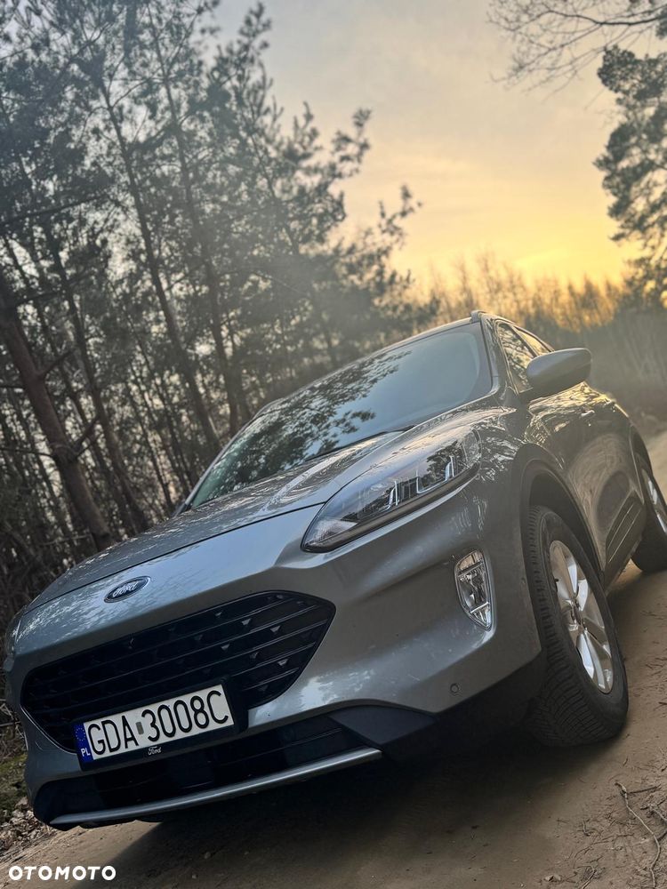 Ford Kuga 2.5 FHEV FWD Titanium - 4