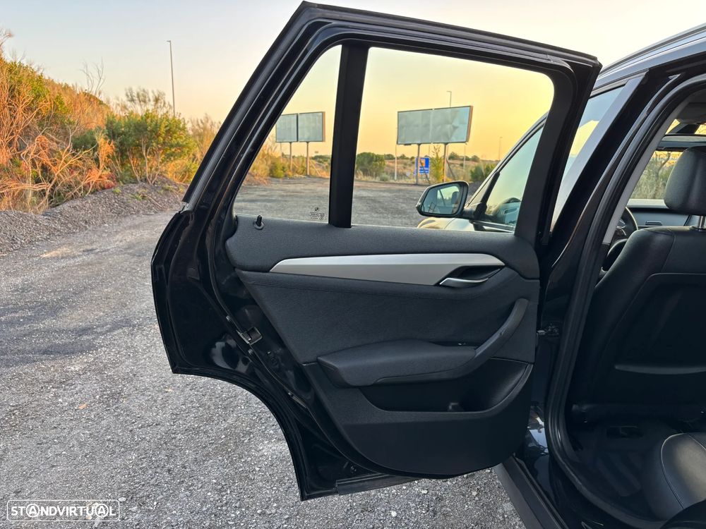 BMW X1 16 d sDrive xLine - 24