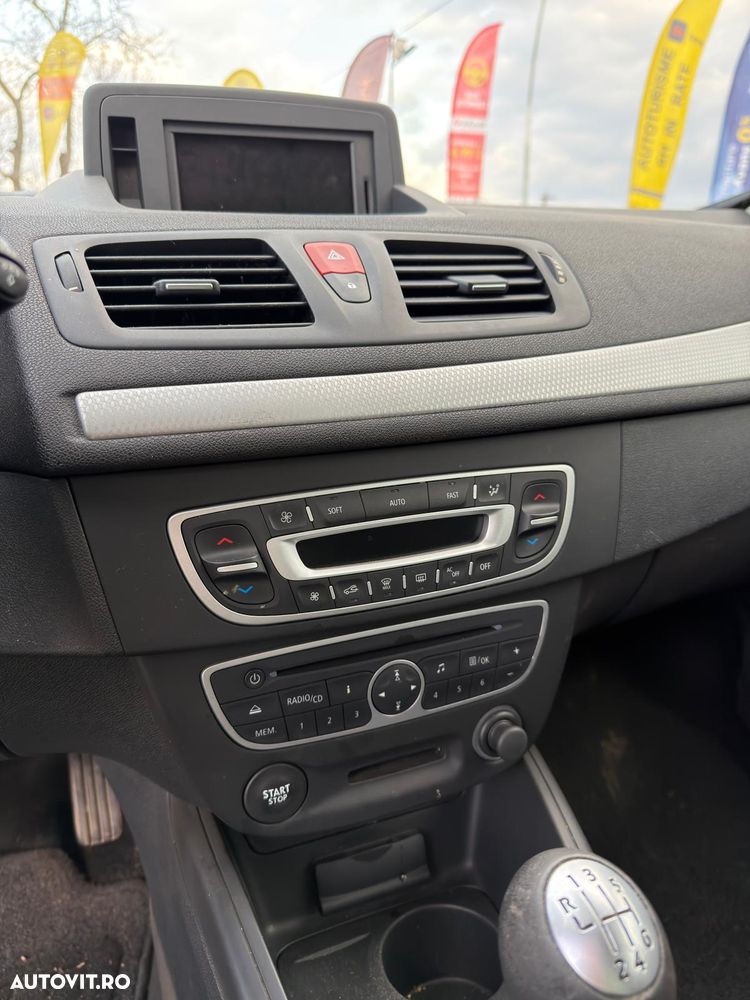 Renault Megane 1.6 16V 110 Dynamique - 10