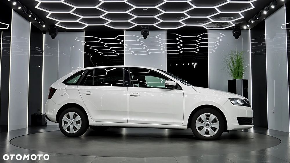 Skoda RAPID 1.0 TSI Active - 12