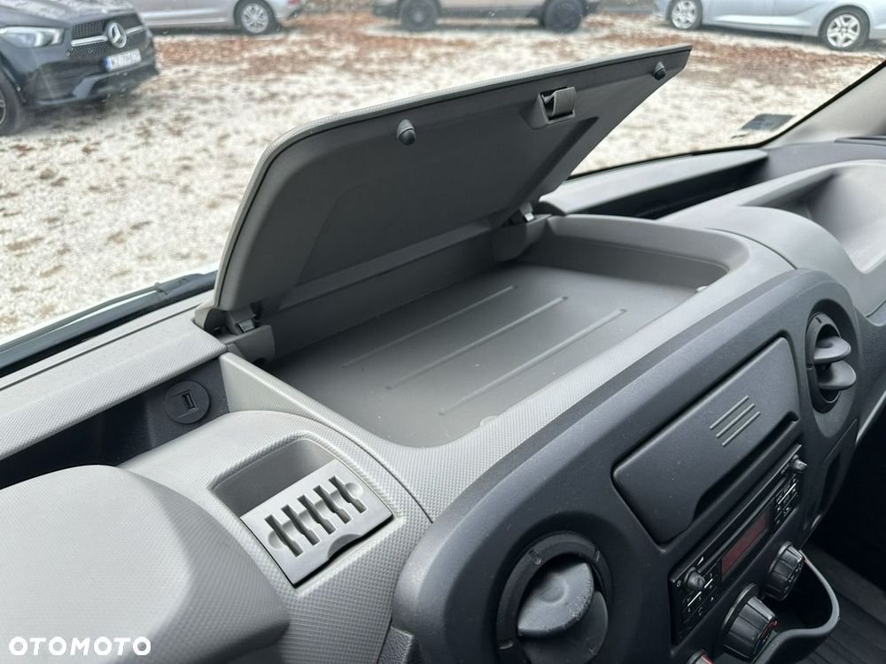 Renault Master - 19