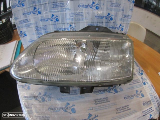 Farol 7700820118 RENAULT LAGUNA 1997 1.8I 90Cv 5P CINZA DRT H1 + H1 ORIGINAL VALEO Danificado - 1