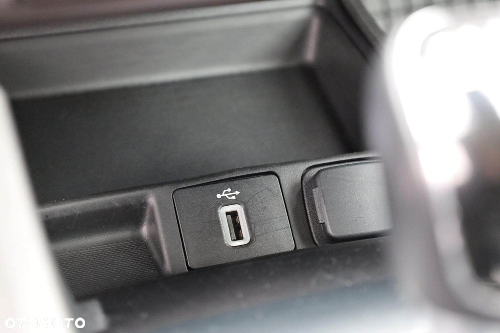 Ford Mondeo 2.0 EcoBlue Titanium - 27