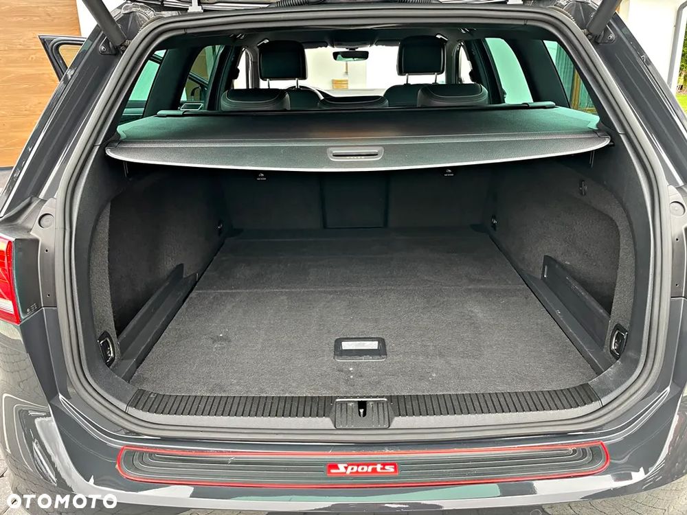 Volkswagen Passat Variant 1.6 TDI (BlueMotion Technology) Comfortline - 31