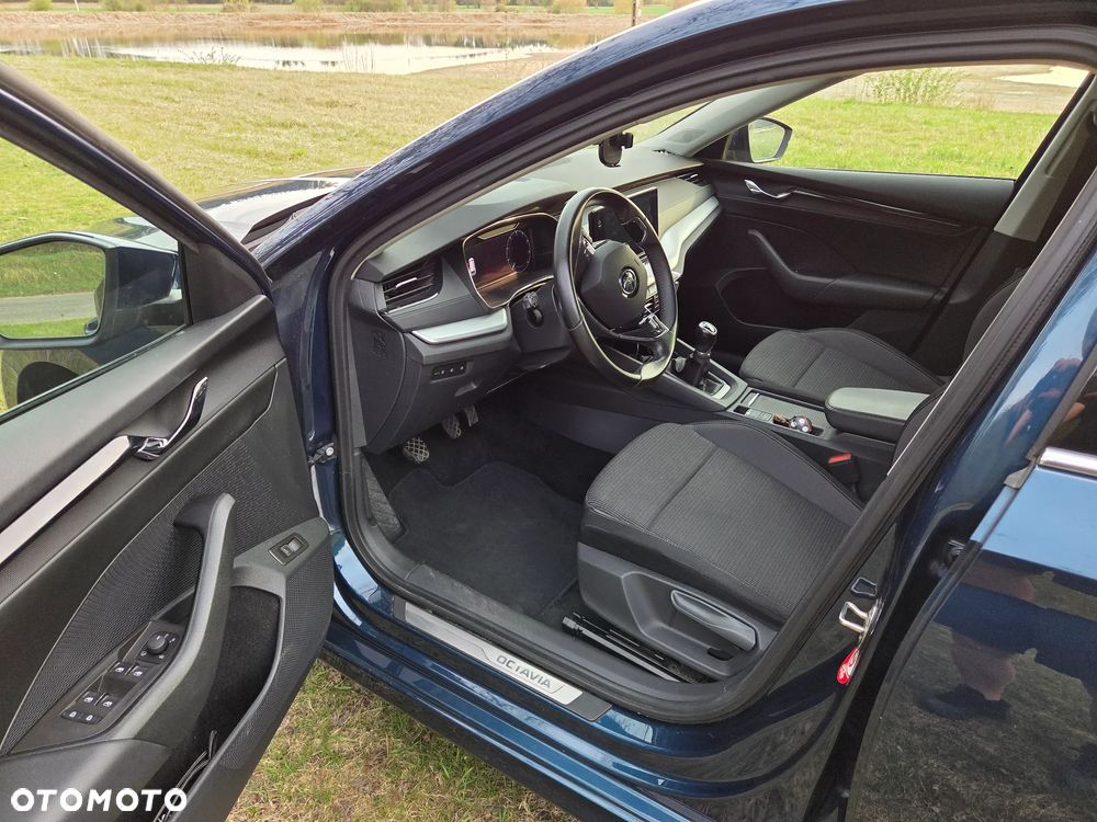 Skoda Octavia 2.0 TDI Style - 7