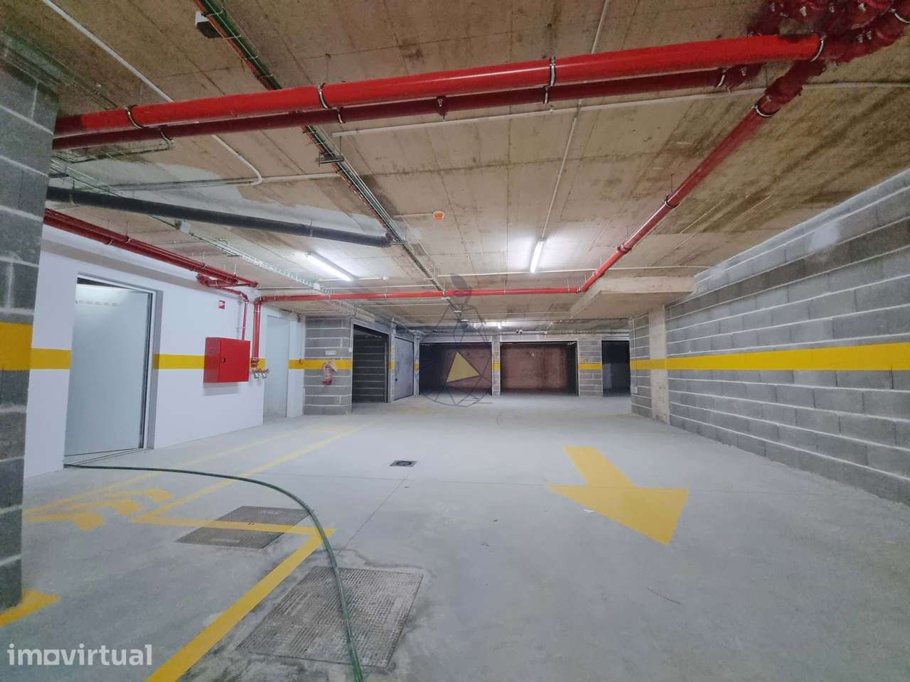 Garagem box para arrendamento anual em Portimao - Grande imagem: 5/19