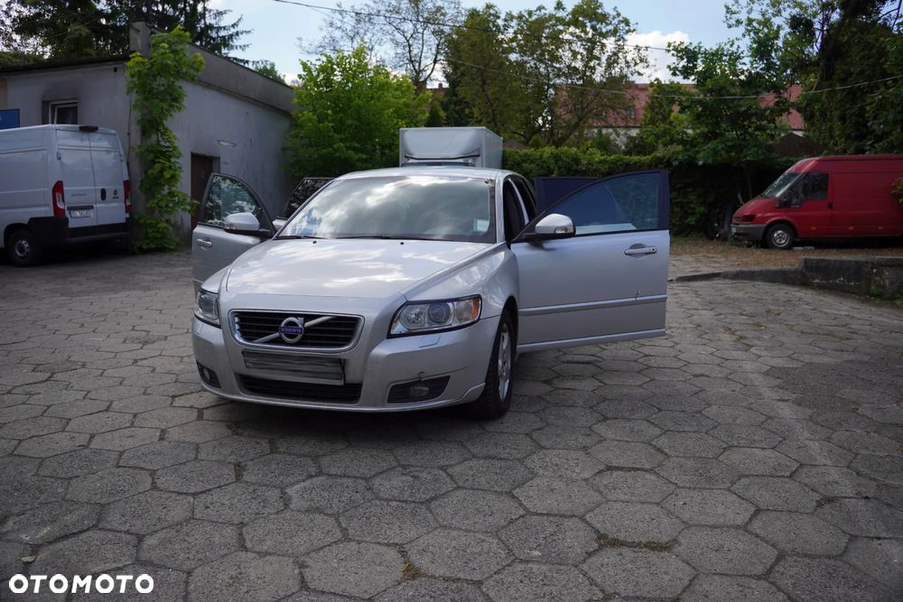 Volvo V50 D3 Momentum - 1