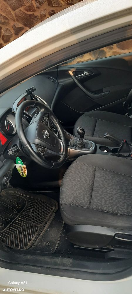 Opel Astra 1.6 CDTI ECOTEC Start/Stop Enjoy - 4