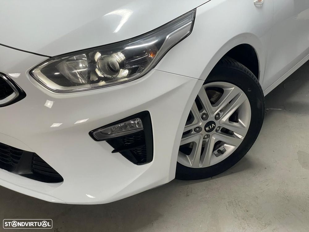 Kia Ceed 1.0 T-GDI Urban - 4