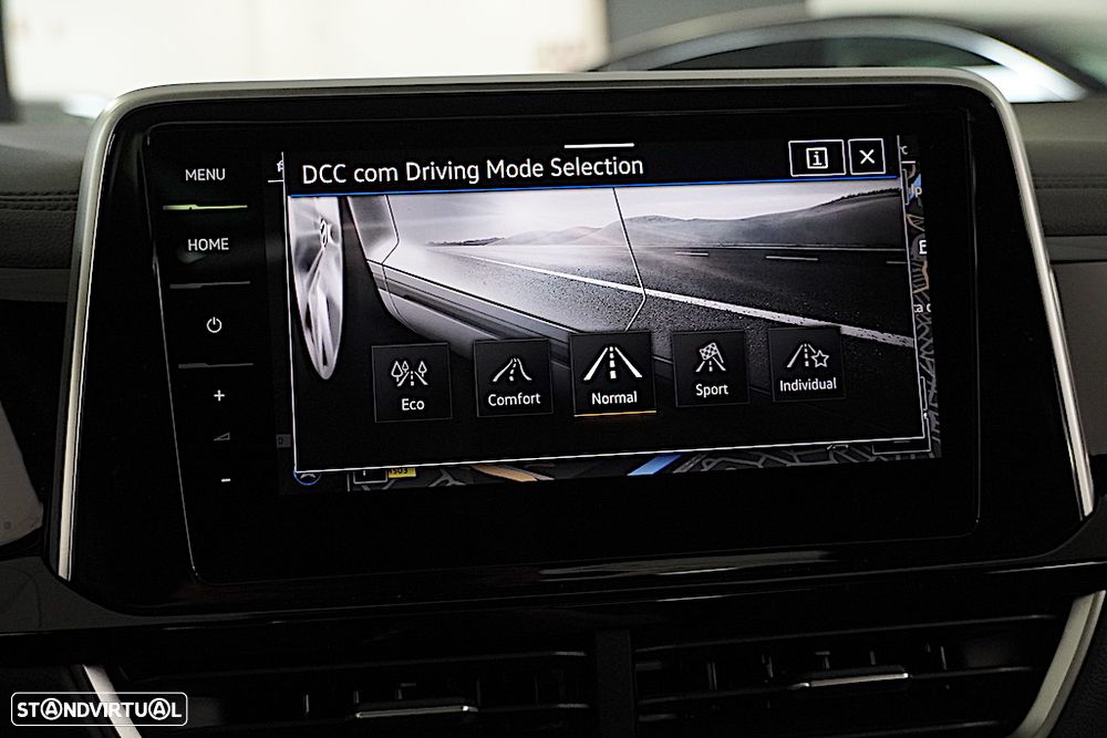VW T-Roc 2.0 TDI R-Line DSG - 40