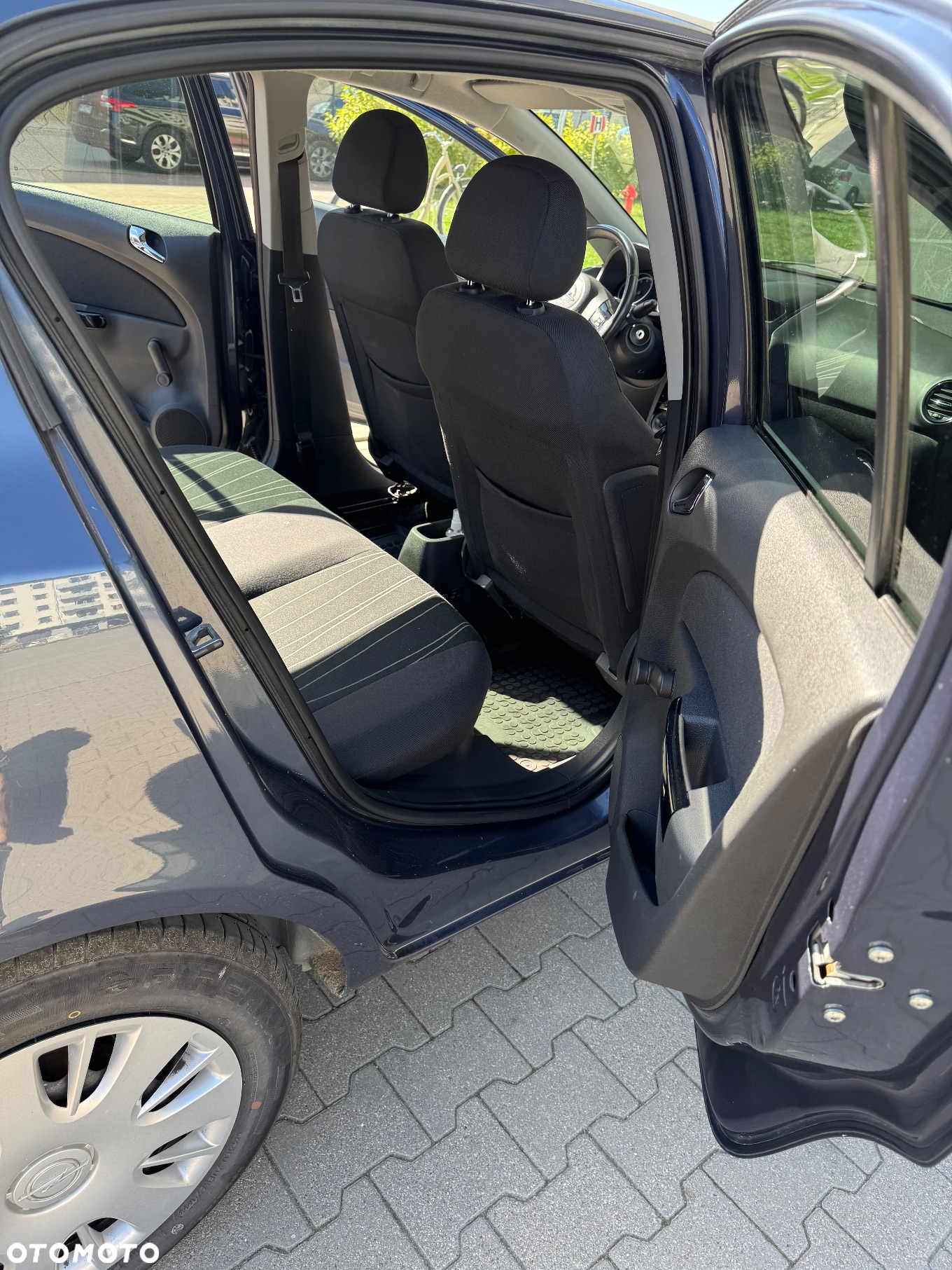 Opel Corsa 1.2 16V Cosmo - 16