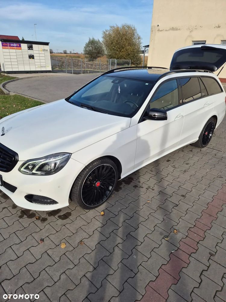 Mercedes-Benz Klasa E 220 BlueTEC 4-Matic Classic - 12