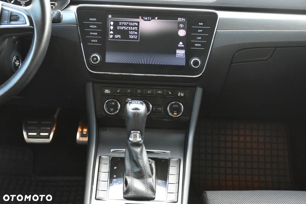 Skoda Superb 2.0 TDI DSG Ambition - 11