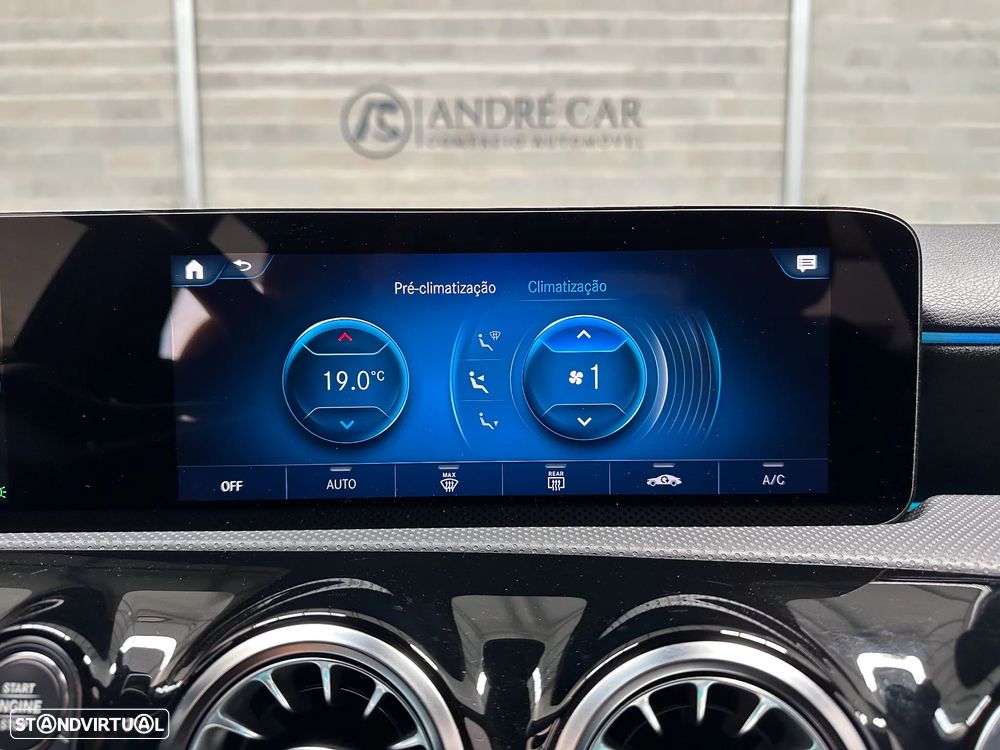 Mercedes-Benz A 250 Limousine e 8G-DCT AMG Line - 36