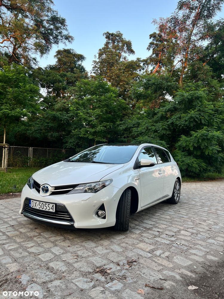 Toyota Auris 1.8 HSD Sol - 2