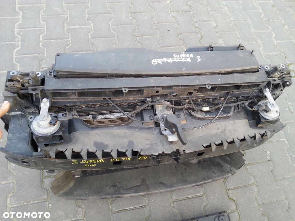 ZDERZAK PAS PR CHŁODNICA SUPERB III LF7M KAROSERIA - 2