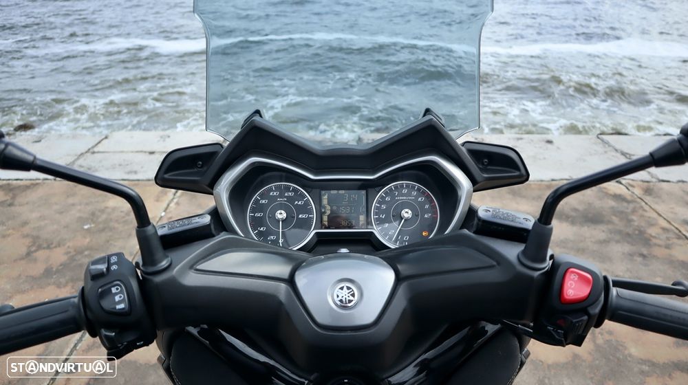 Yamaha X-Max Tech Max - 21
