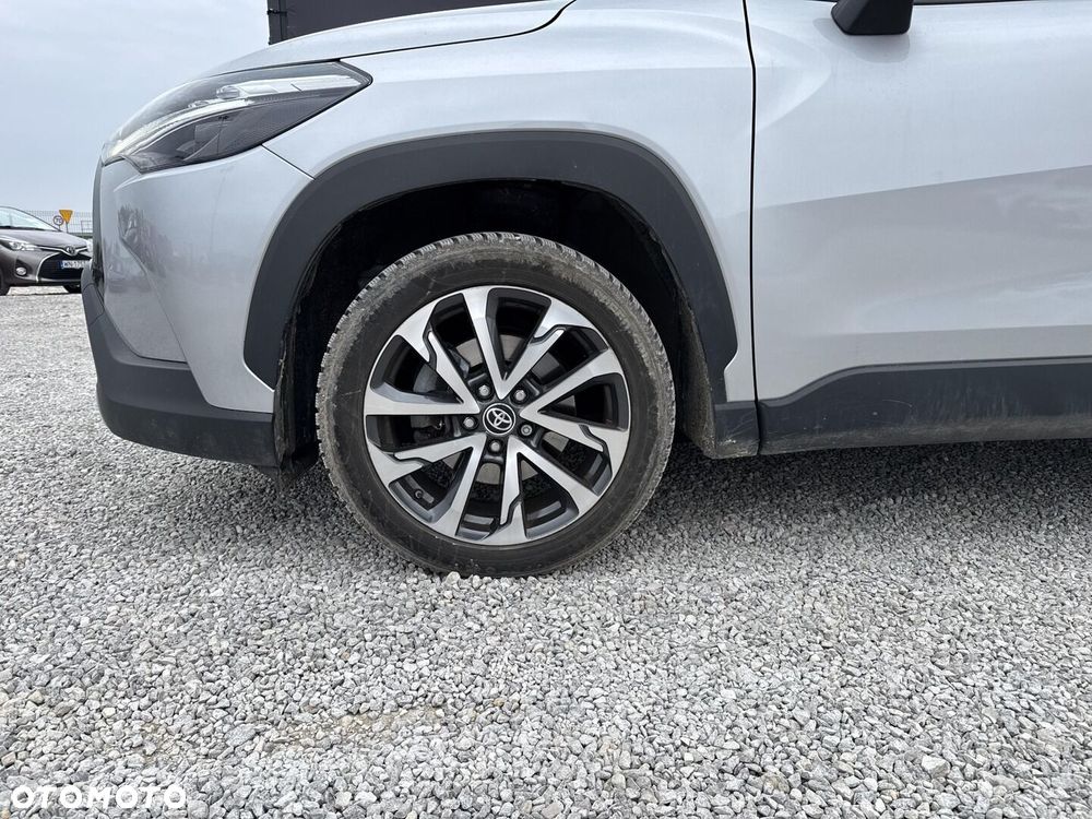 Toyota Corolla Cross - 16