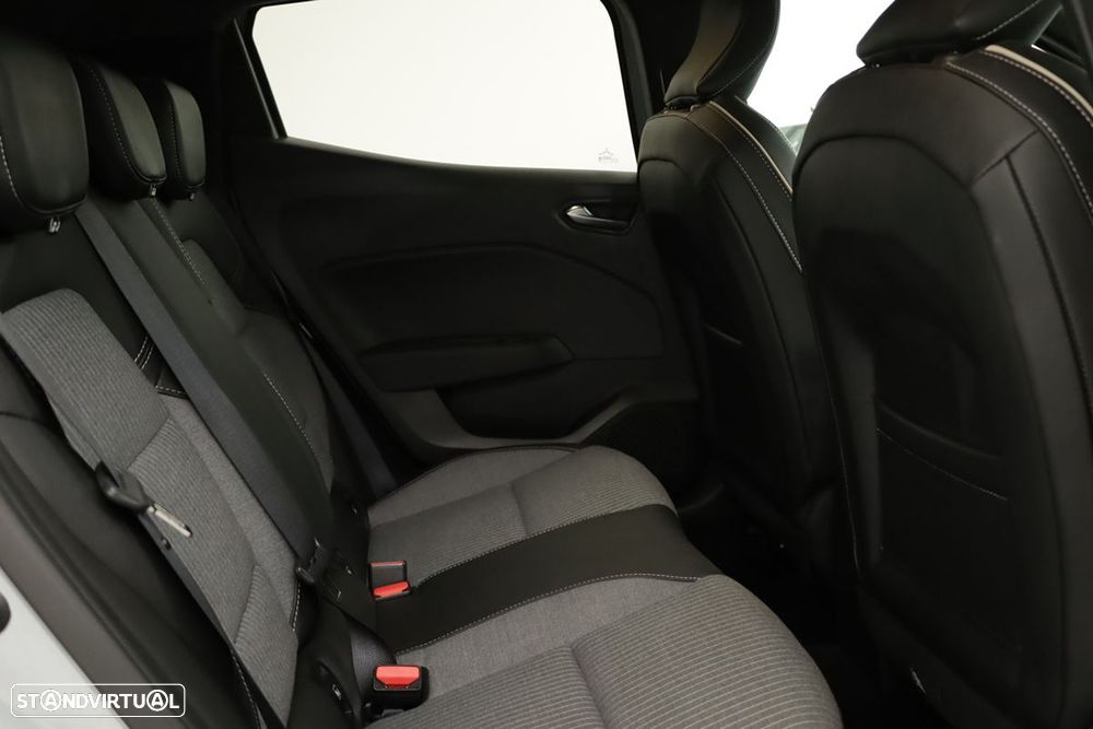 Renault Clio 1.0 TCe Techno Bi-Fuel - 22