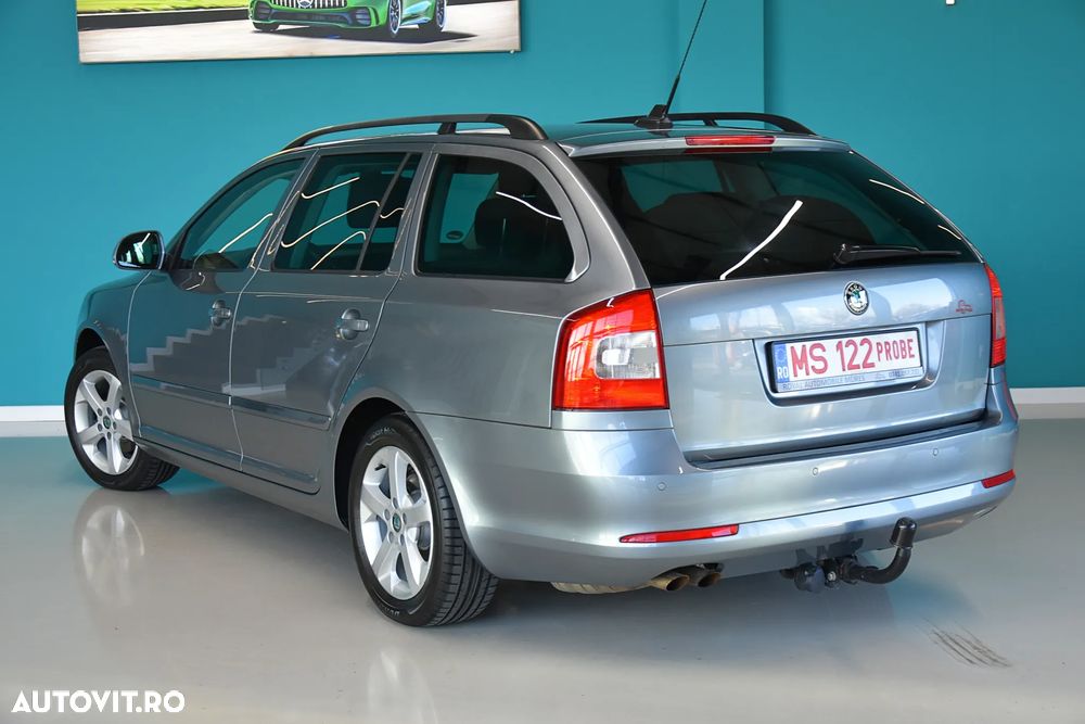 Skoda Octavia Combi 1.4 TSI FAMILY - 4