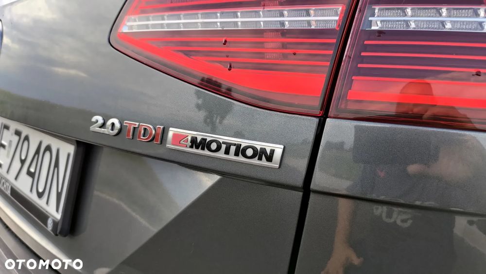 Volkswagen Passat - 19