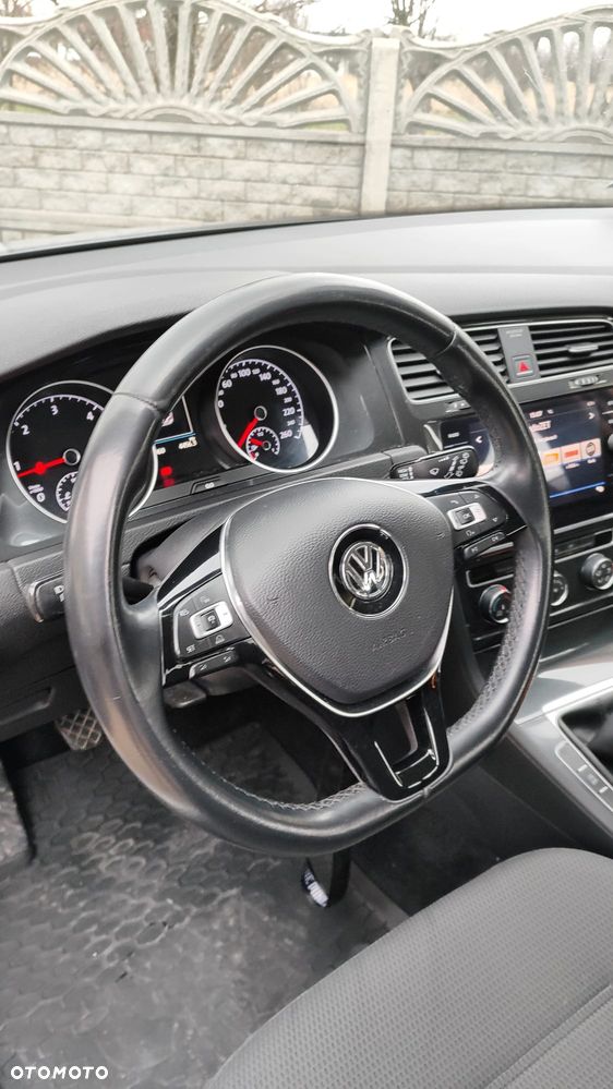 Volkswagen Golf 1.6 TDI BMT Comfortline - 8