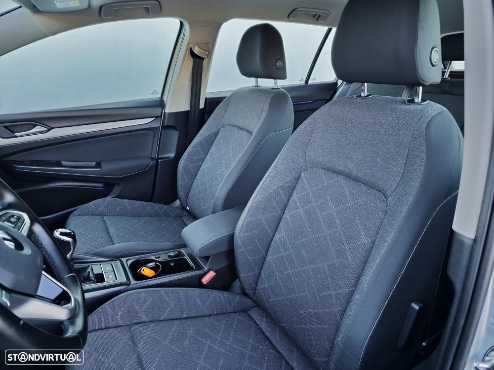 VW Golf Variant 2.0 TDi Conceptline - 24