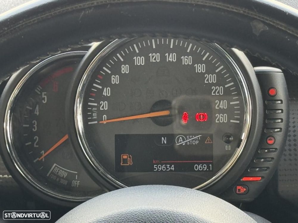 MINI Cabrio Cooper D - 13