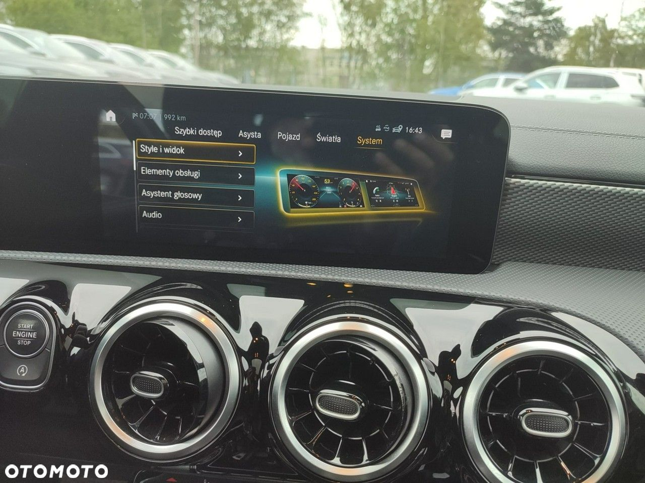 Mercedes-Benz CLA - 25