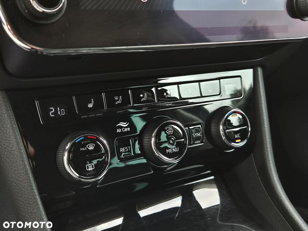 Skoda Superb 2.0 TDI Ambition - 34