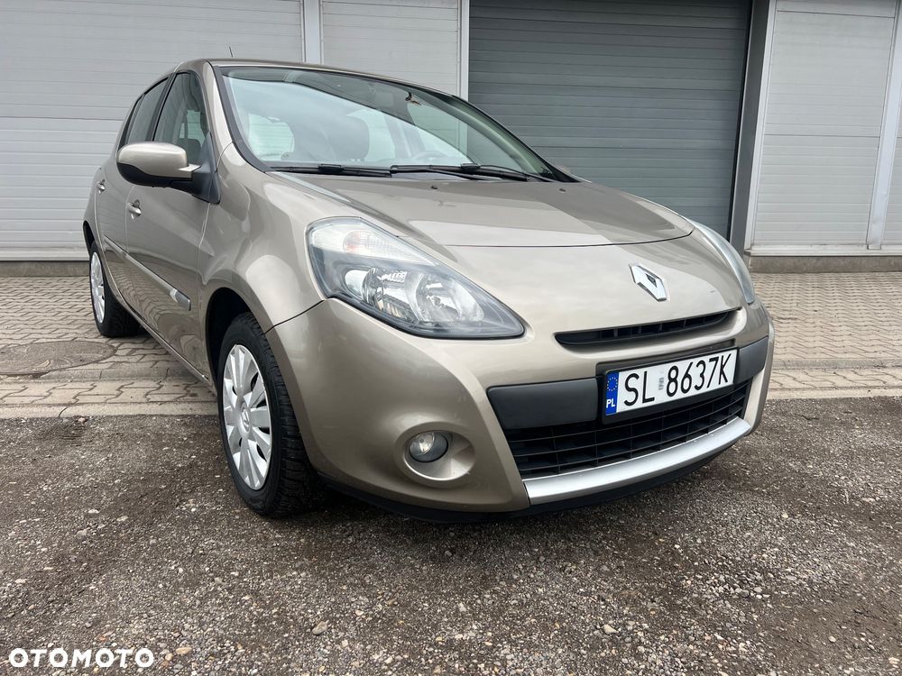 Renault Clio 1.2 16V Alize - 8