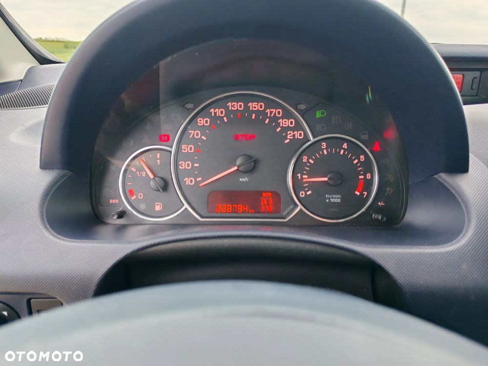 Peugeot 1007 1.6 Sporty 2-Tronic - 10