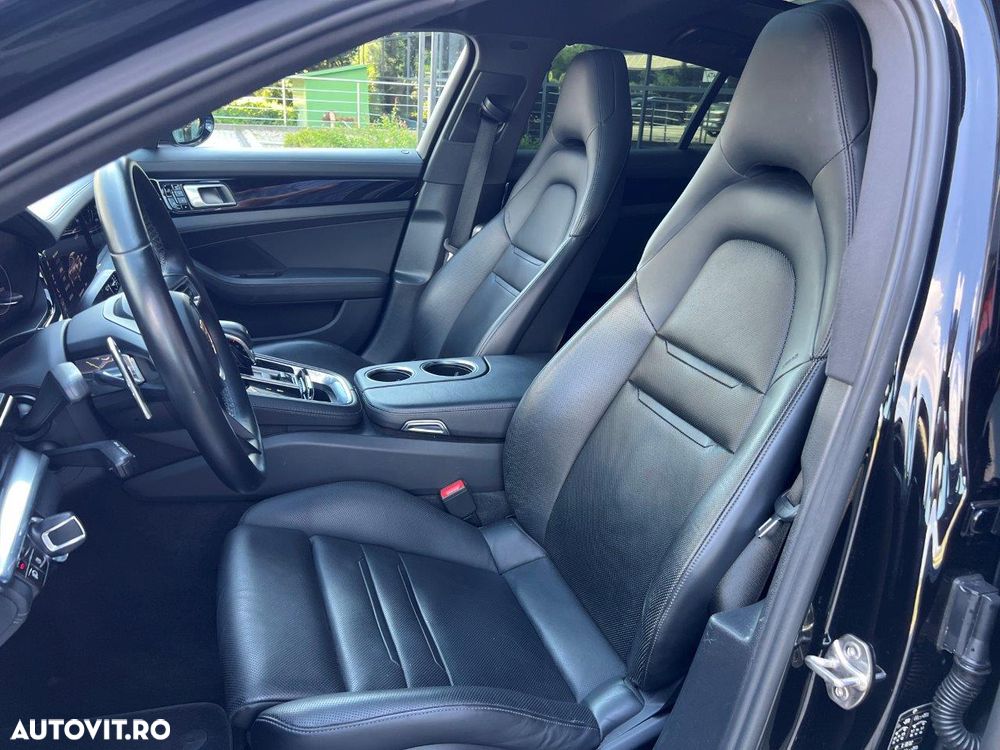 Porsche Panamera - 7