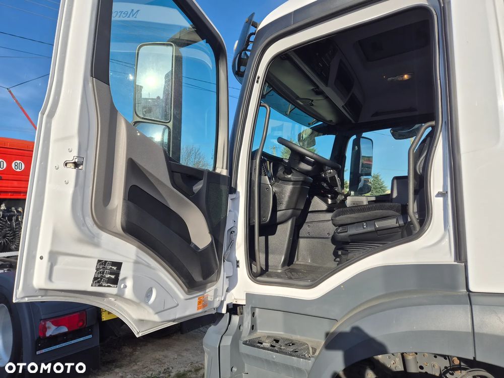 Mercedes-Benz Antos 1824 CARRIER SUPRA 1150 DRZWI + winda i drzwi boczne opony 100% Good Year  / 7.7m / z Holandii / KLIMA LEKKI / Axor man Tgm T1000-R THERMO King - 32