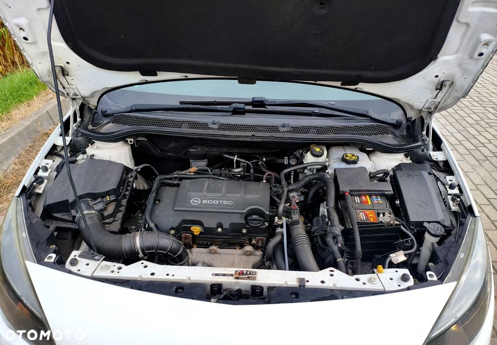 Opel Astra 1.4 T Enjoy - 7