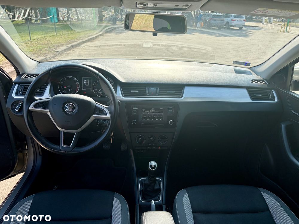 Skoda RAPID 1.2 TSI Ambition - 8