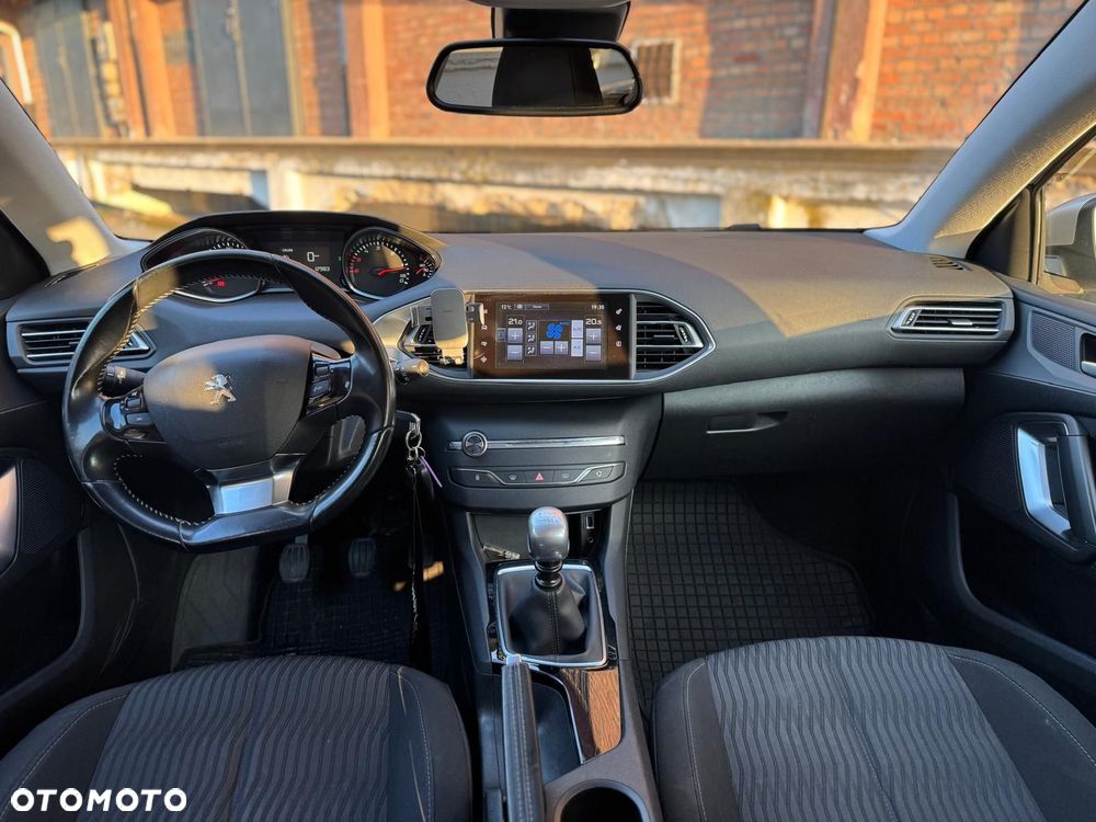Peugeot 308 - 7