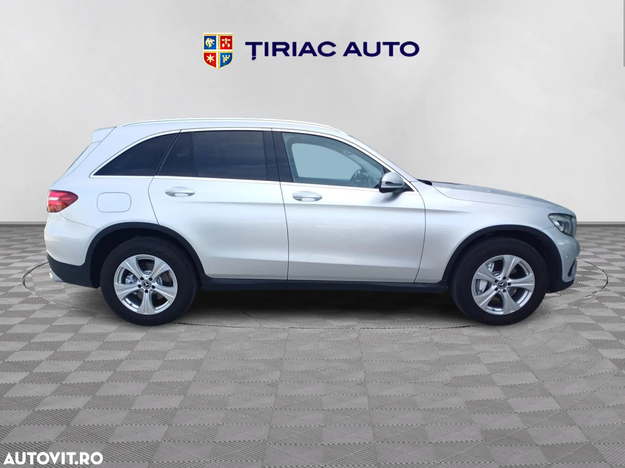 Mercedes-Benz GLC 220 d 4MATIC - 6