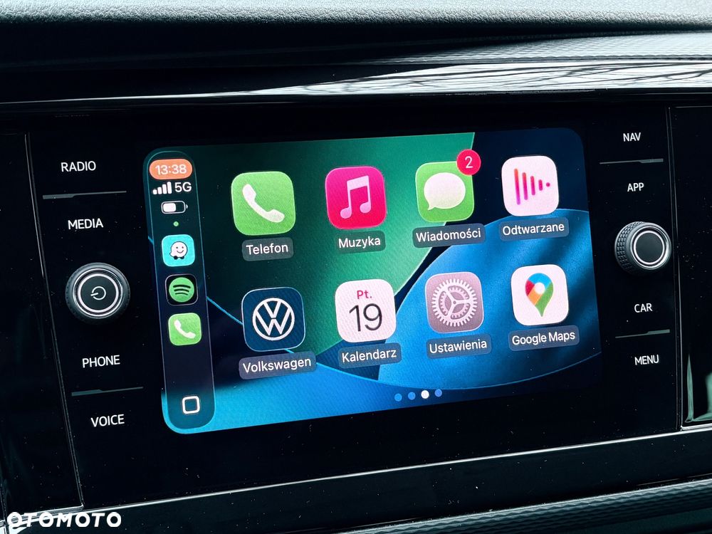 Volkswagen Multivan - 15