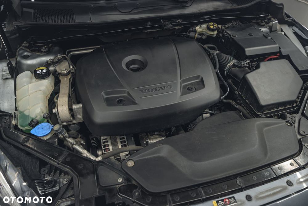 Volvo V40 T3 Drive-E R-Design Momentum - 12