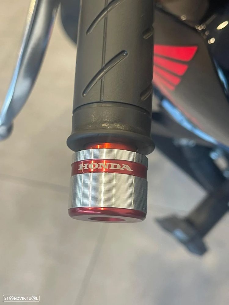 Honda Hornet 750 - 3