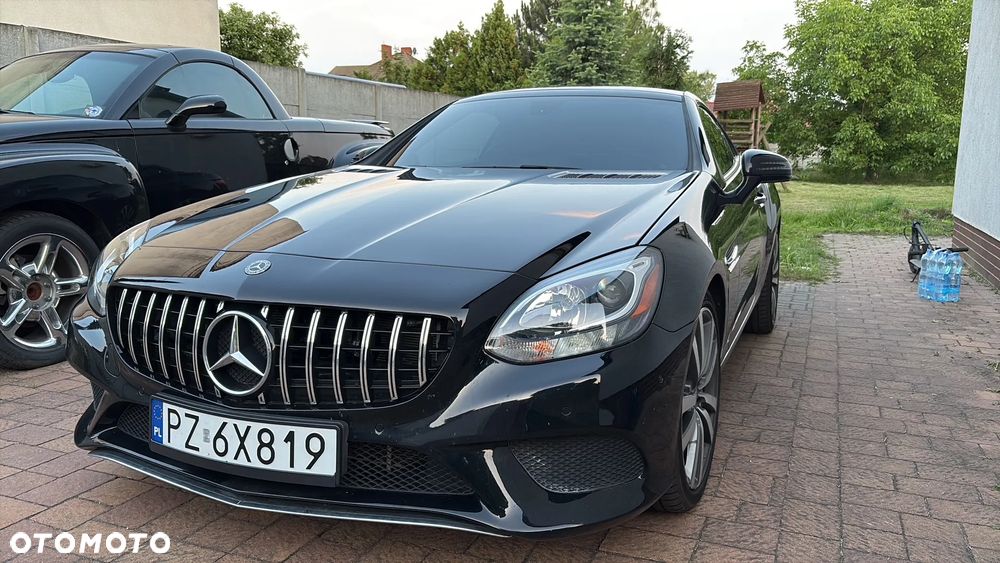 Mercedes-Benz SLC 300 9G-TRONIC - 1