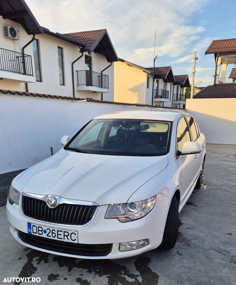 Skoda Superb 2.0 TDI Elegance - 4