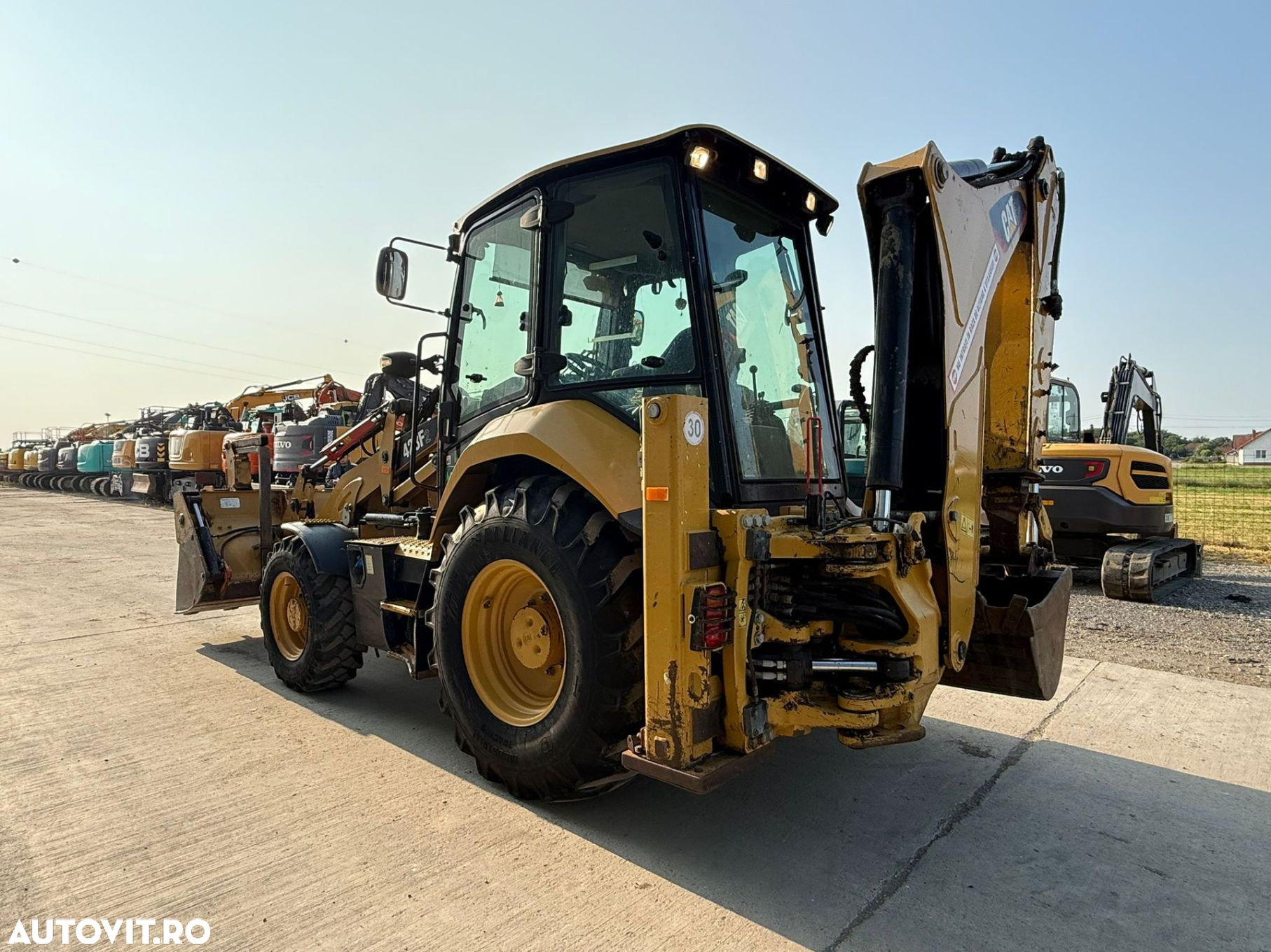 Cat 428F2 Buldoexcavator - 9