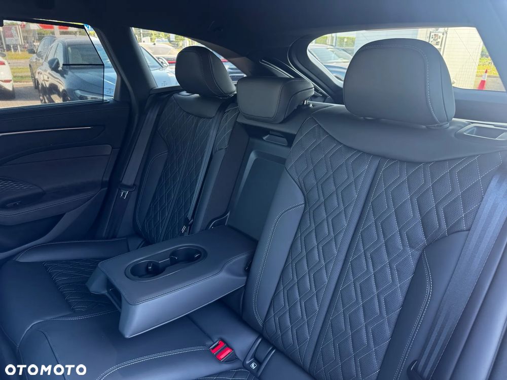 Audi A6 Avant - 31