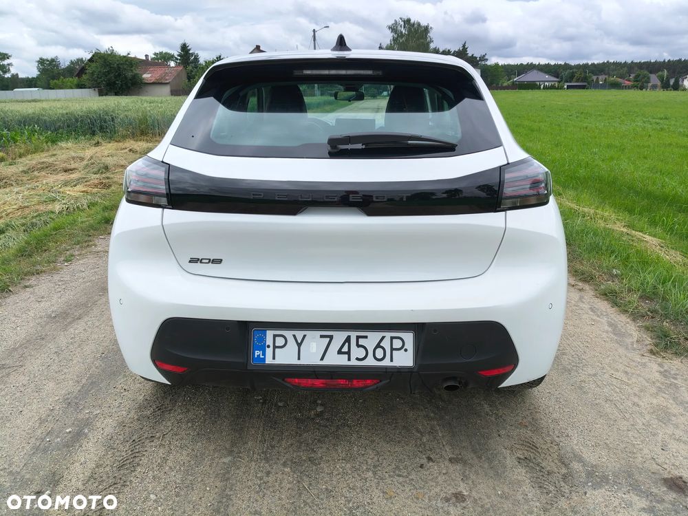 Peugeot 208 - 6