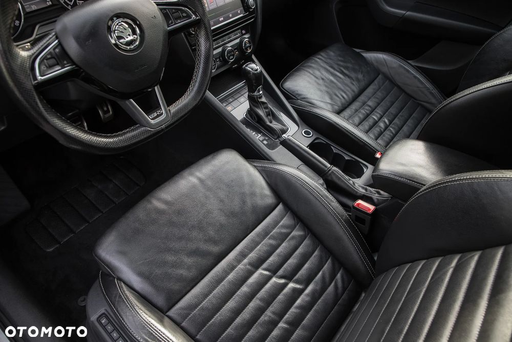 Skoda Octavia 2.0 TSI (Green tec) DSG RS - 14