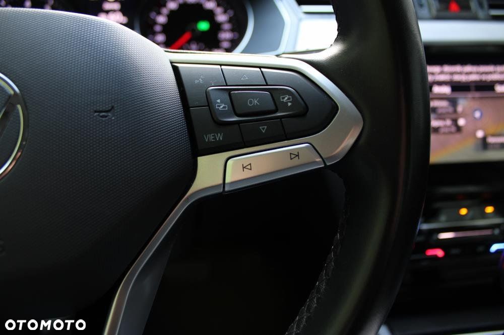 Volkswagen Passat - 15