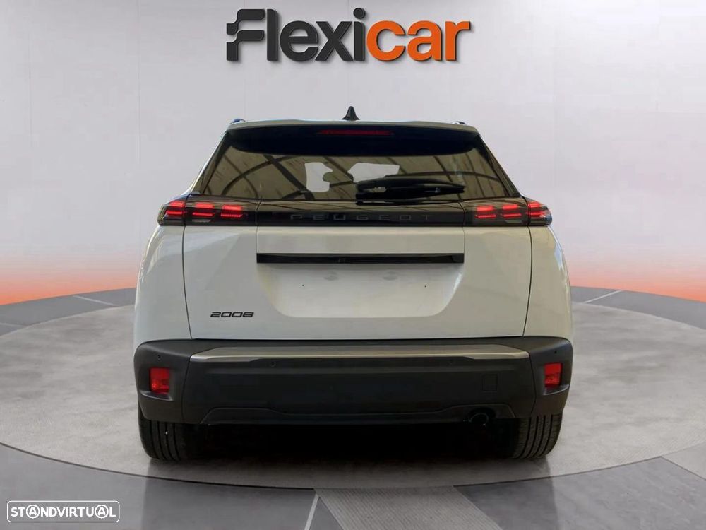 Peugeot 2008 1.2 PureTech Allure - 8